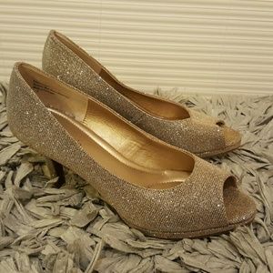 Ladies shoes