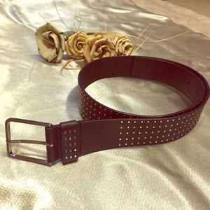 💘HP! GUESS Authentic Studded Glam Belt