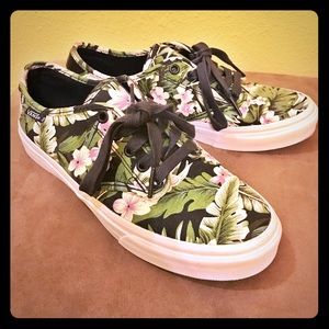 Platform tropical canvas print vans