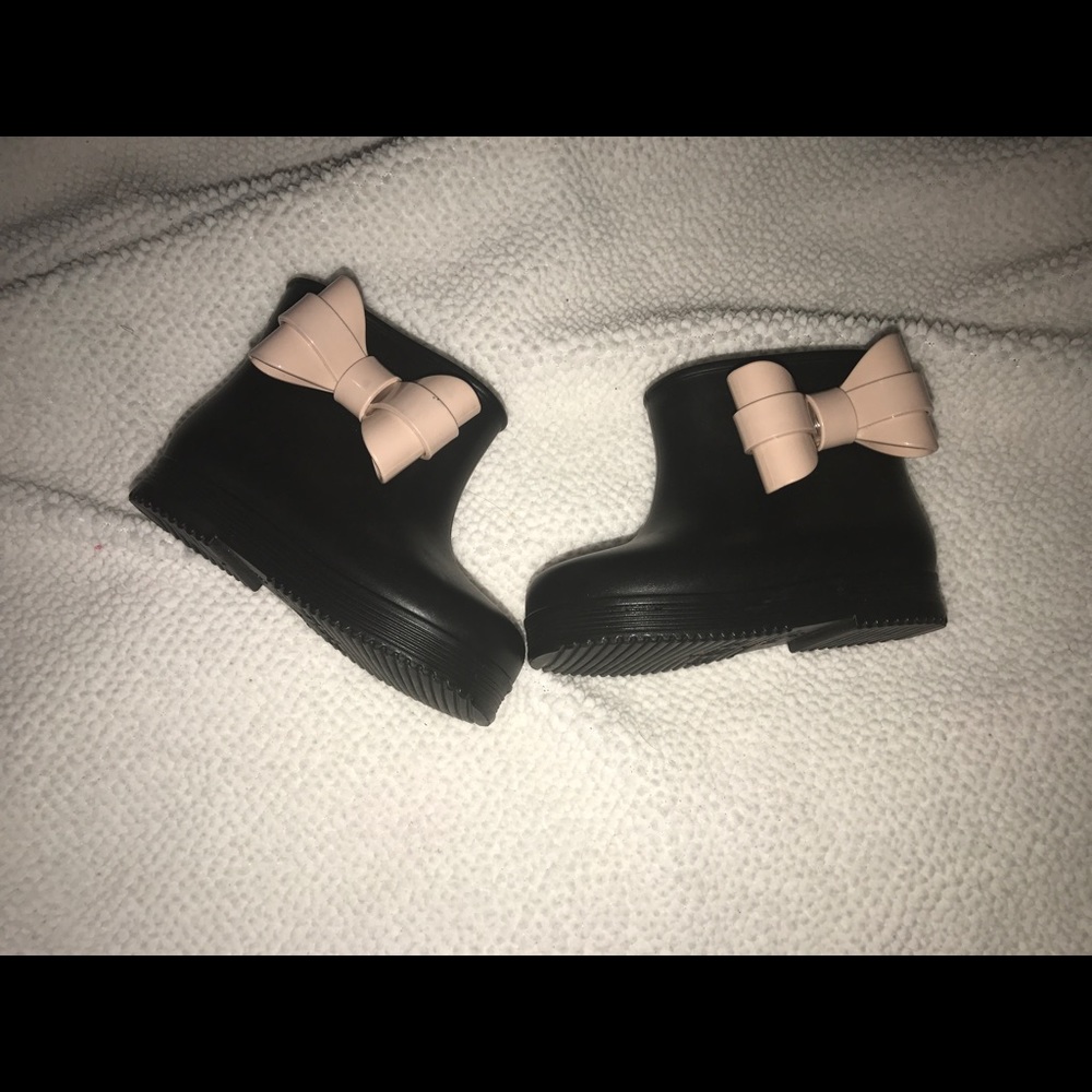 Mini Melissa's size 6 📍SOLD📍
