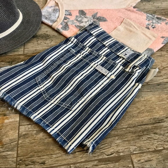 7 for all mankind frayed jean shorts - Picture 1 of 4