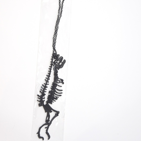 Black Dinosaur T Rex Skeleton Fossil Necklace - Picture 2 of 3