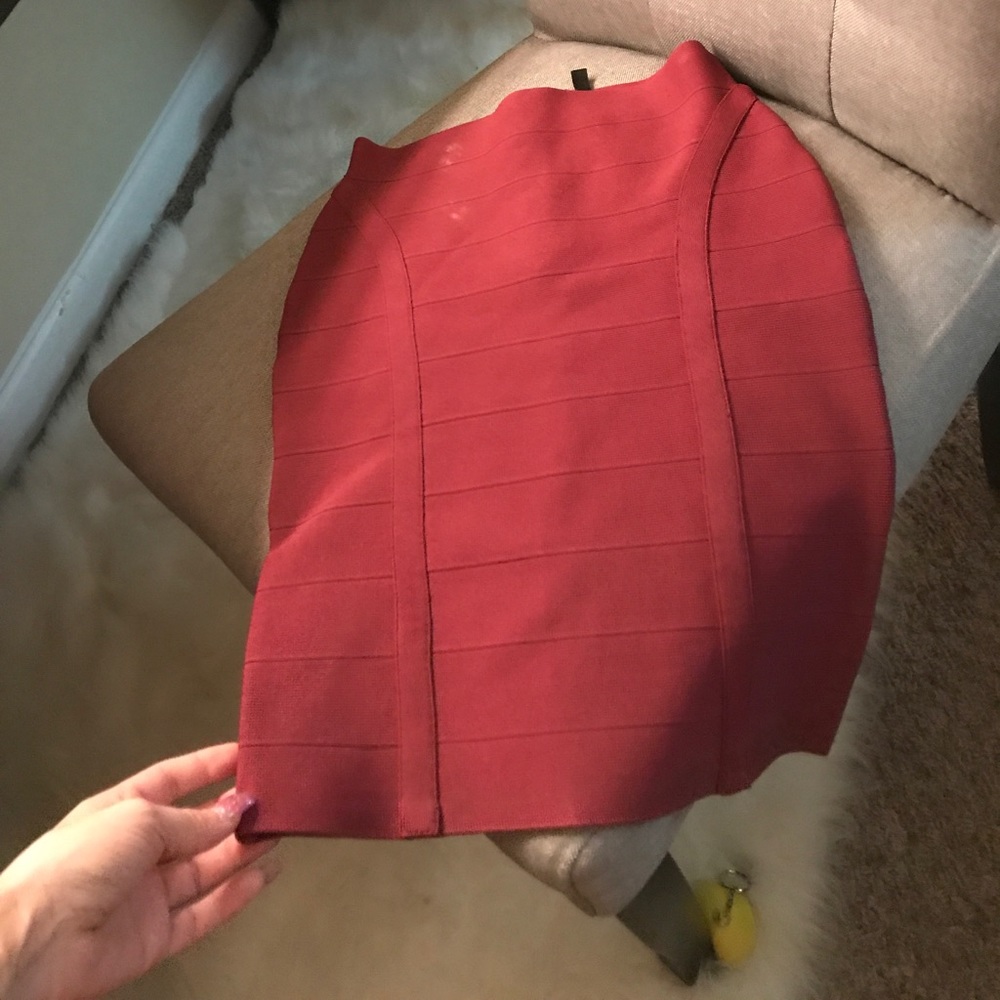 Burgundy midi guess skirt
