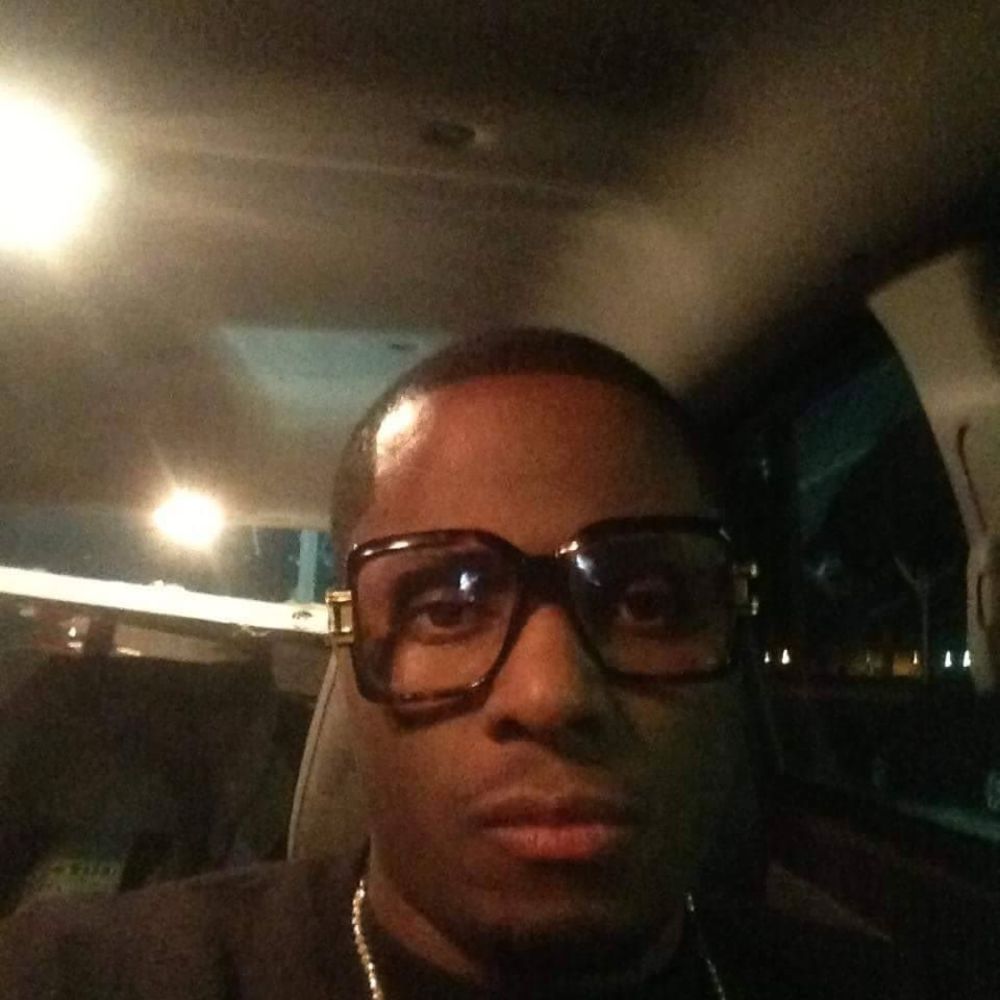 Meet your Posher, Corey