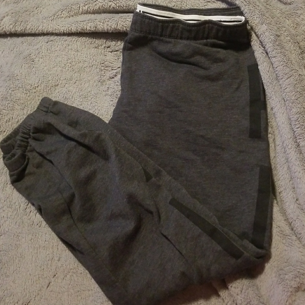 PINK cropped sweatpants