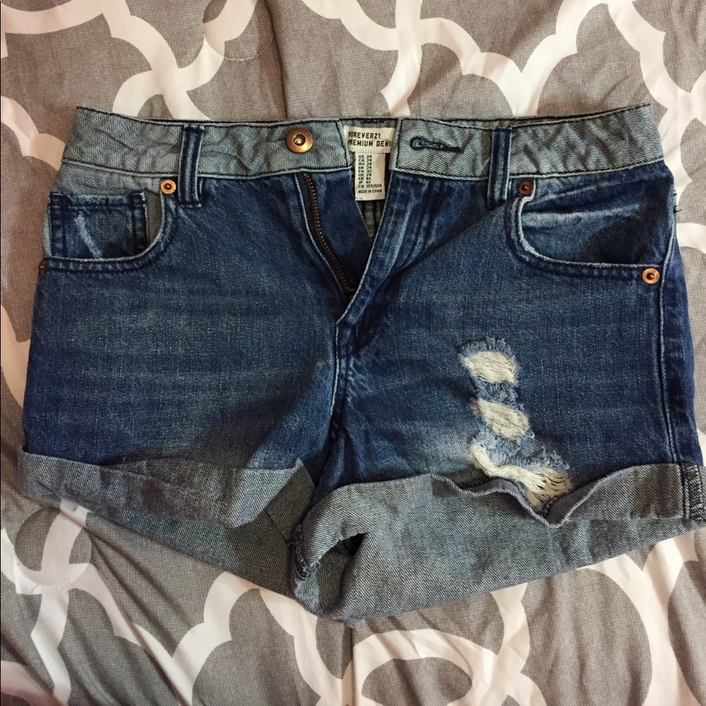 Forever 21 short
