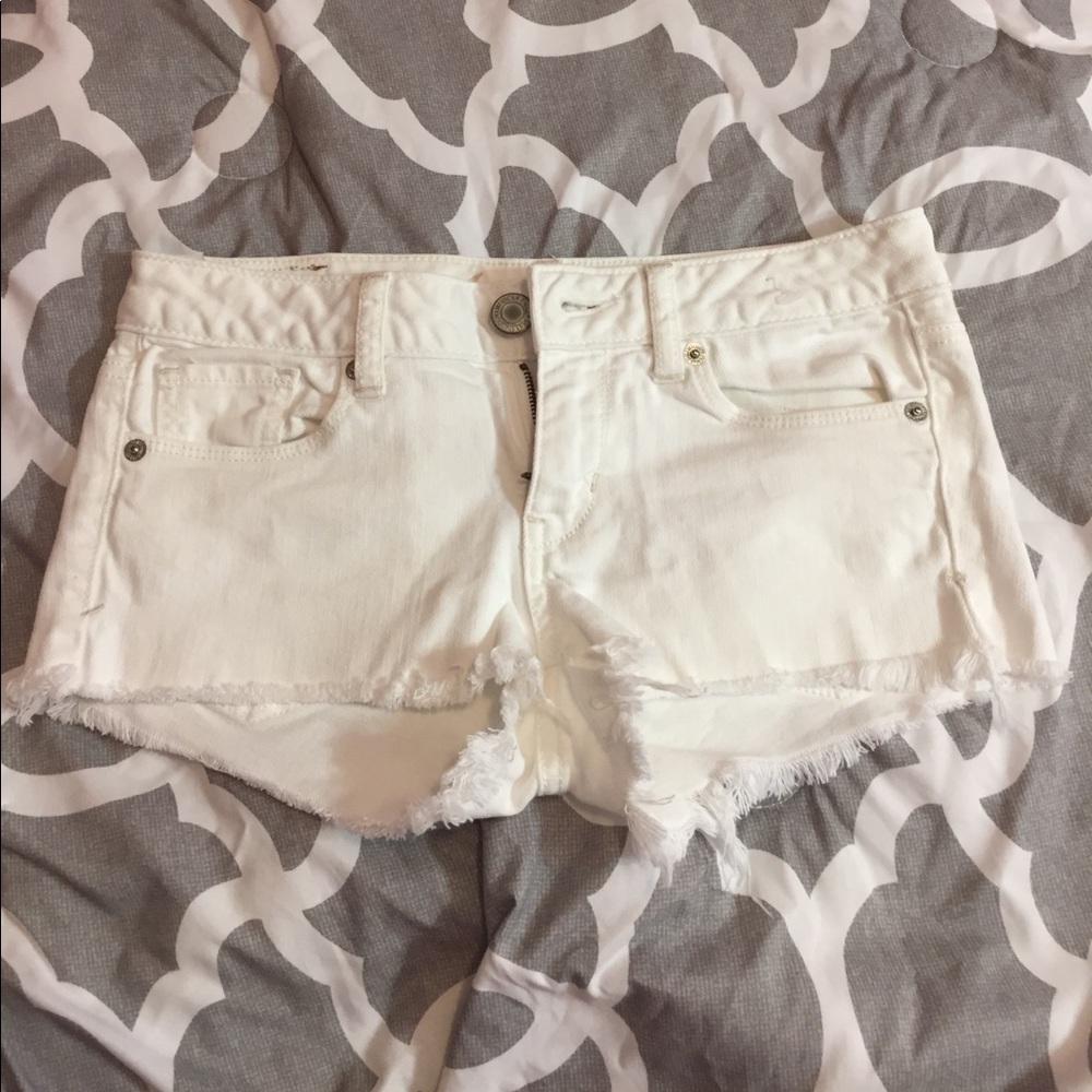 American Eagle short