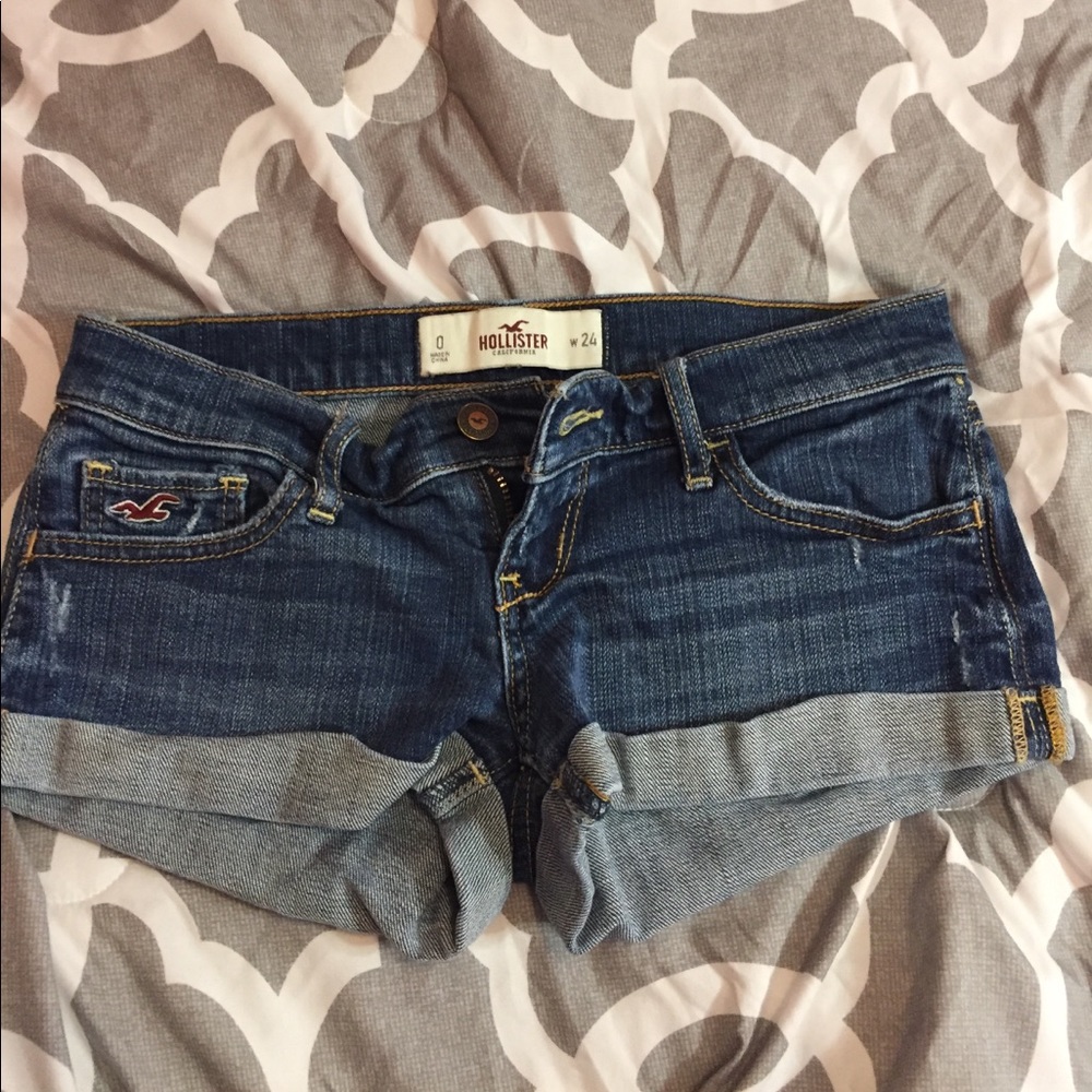 Hollister short