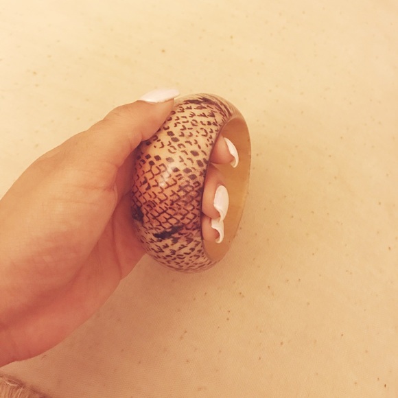 Vintage Wooden Snake Print Cuff - Picture 2 of 3