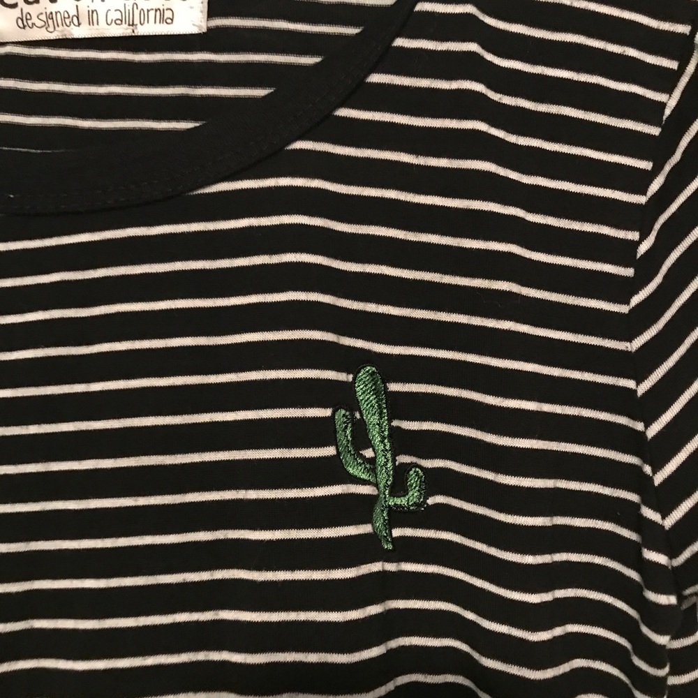 CUTE CROPPED CACTUS TOP