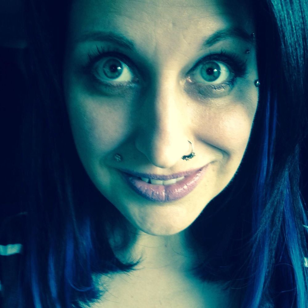 Meet your Posher, Leslie