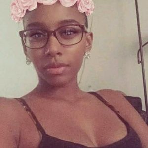 Meet your Posher, Tarah