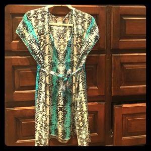 BECCA Swim Coverup Size Small Pre-Loved💞