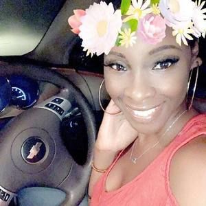 Meet your Posher, Sayra