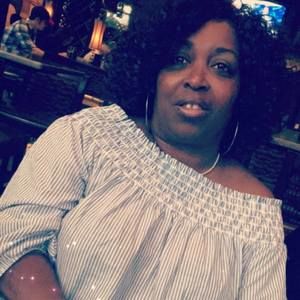 Meet your Posher, Denise
