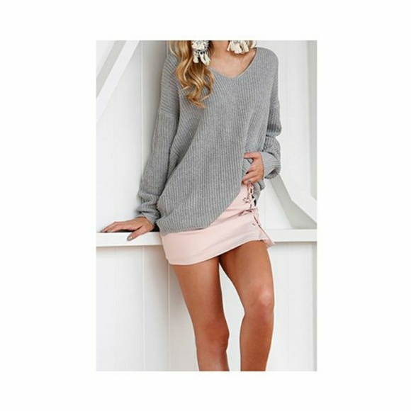 Sweet and twisted reversable sweater - Picture 2 of 4