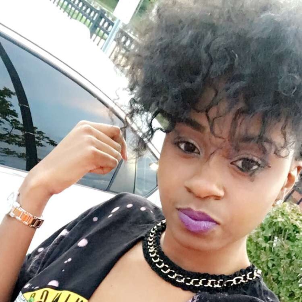 Meet your Posher, Jasmine