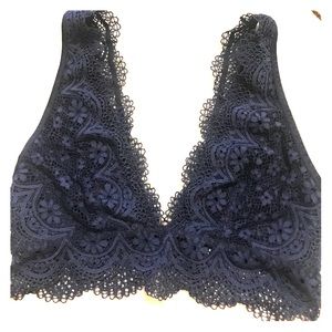 SOLD 🚫 Victoria's Secret Deep-V Bralette