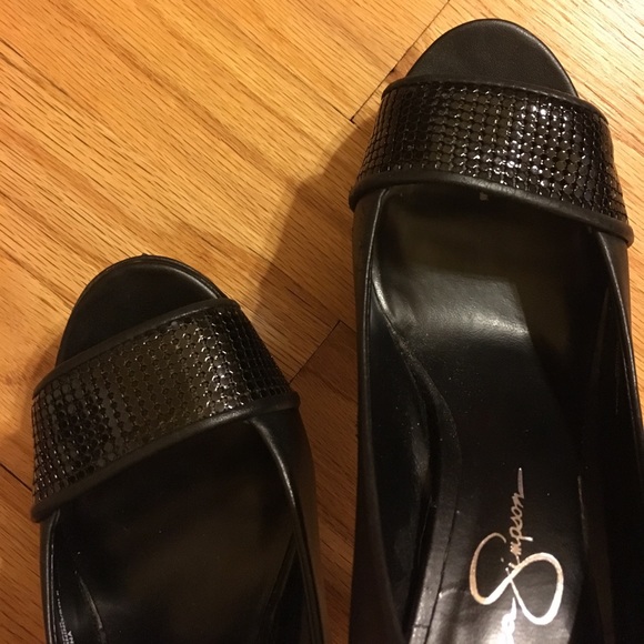 Sexy heels! - Picture 4 of 4