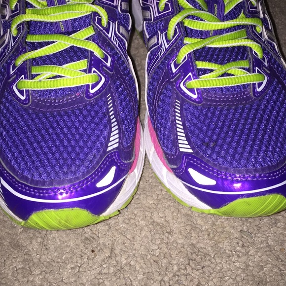 ASICS SHOES - Picture 4 of 7