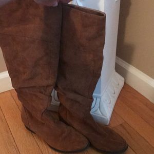 FOREVER  21 Boots--Great Condition-Gently Used
