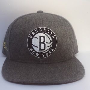Brooklyn 9Fifty wool/leather strap back hat