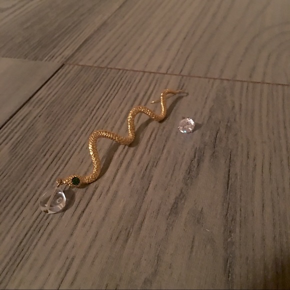 Designer Gold Snake with stud earrings - Picture 1 of 3