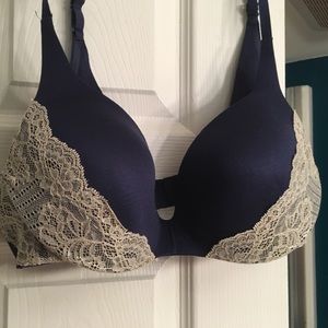 VS Very Sexy Lace Push Up Bra 36B
