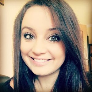 Meet your Posher, Ania