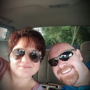 Meet your Posher, Monique