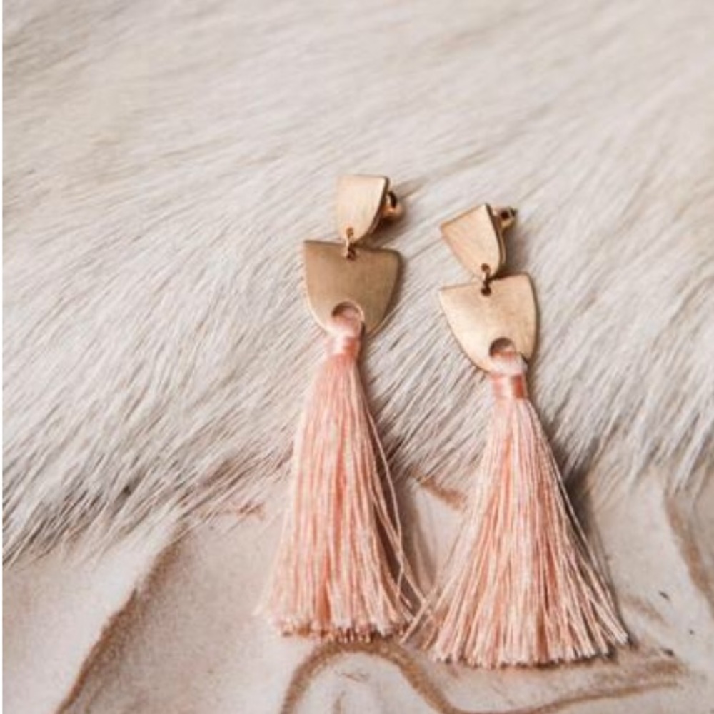 Dusty rose fringe earrings