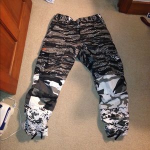 Gnarcotic x G59 Tri-Color Greyscale Camo Pants
