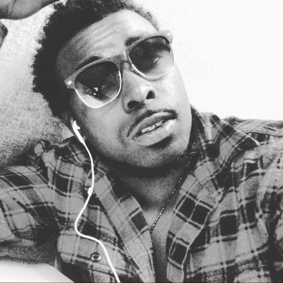 Meet your Posher, Maurice - Picture 1 of 1