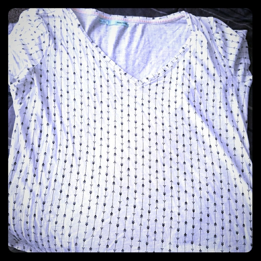 Maurices Size XL Short Sleeve top