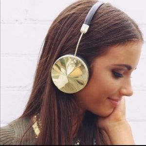 🔥SALE🔥NWT Bebe Treble-Luxe Headphone Gold