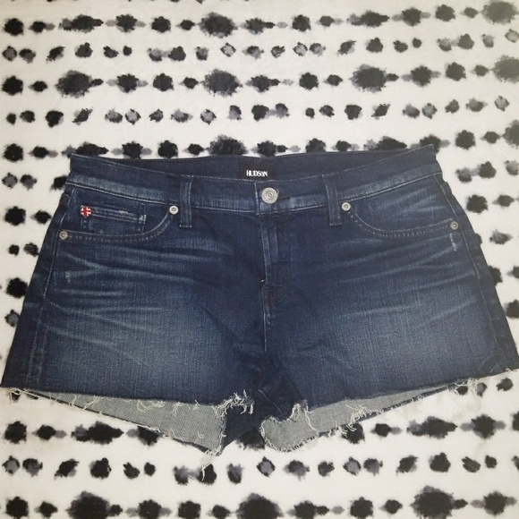 Hudson Kenzie cutoff shorts - Picture 2 of 2