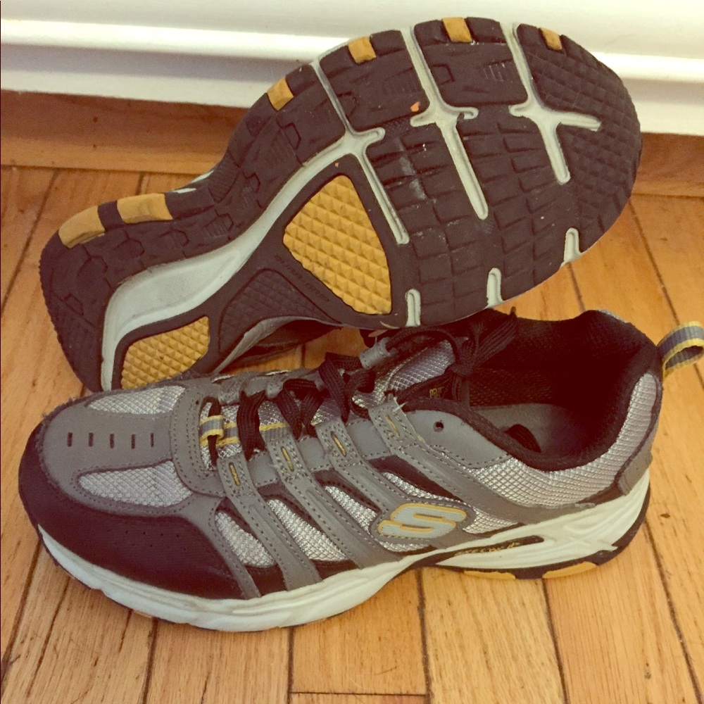 Skechers