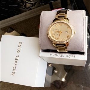 Michael Kors Watch- Gold