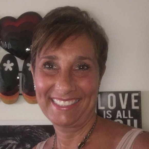 Meet your Posher, Robin - Picture 1 of 1