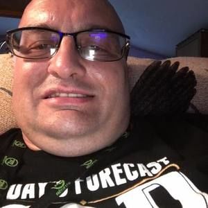 Meet your Posher, Dustin