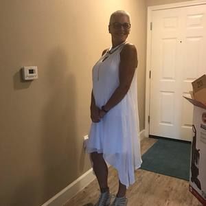 Meet your Posher, Debbie