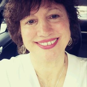 Meet your Posher, Marie
