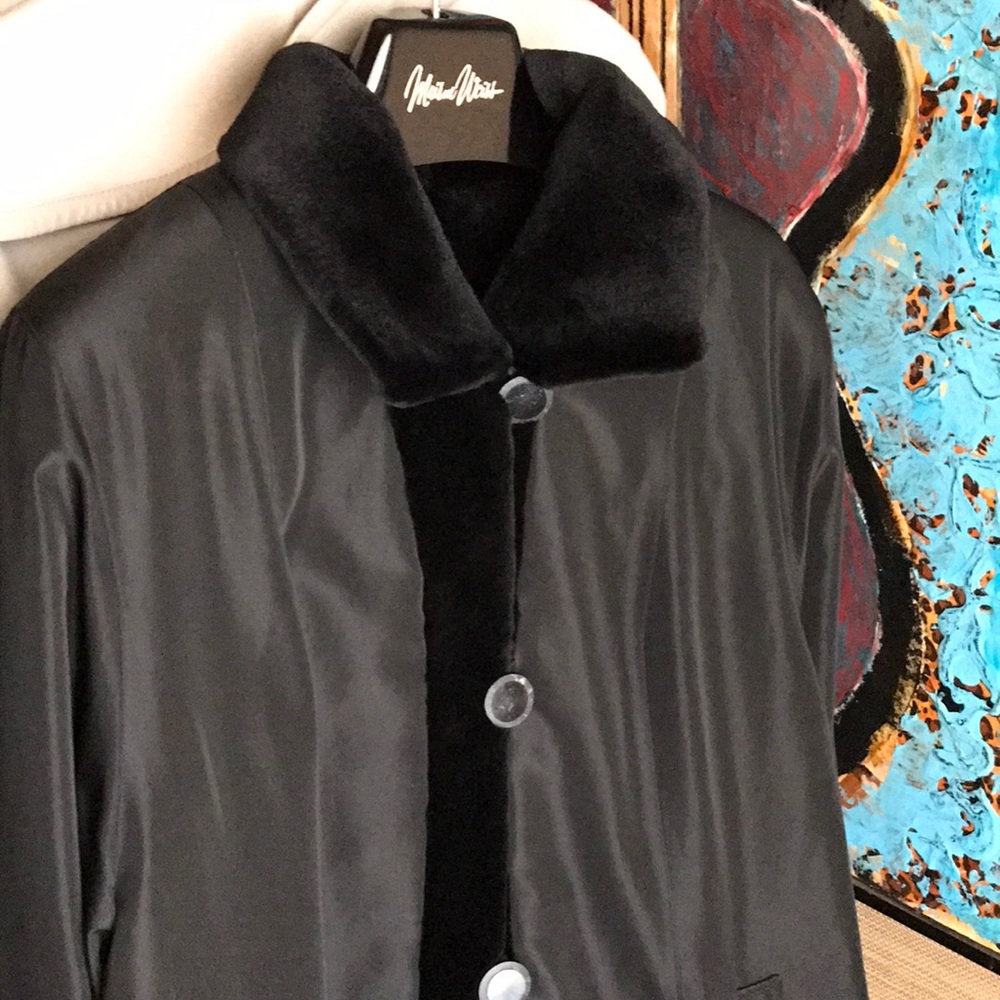 Sheared reversible mink coat . 35 inches long . XL