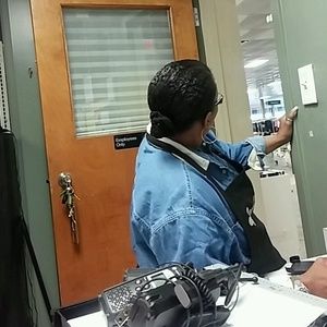 Meet your Posher, Danielle