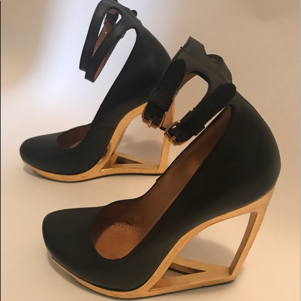 Lanvin Gold High Herls