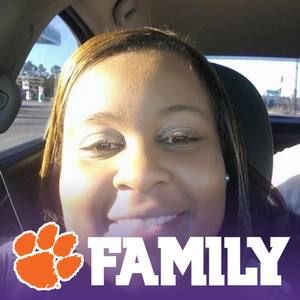 Meet your Posher, Deanna