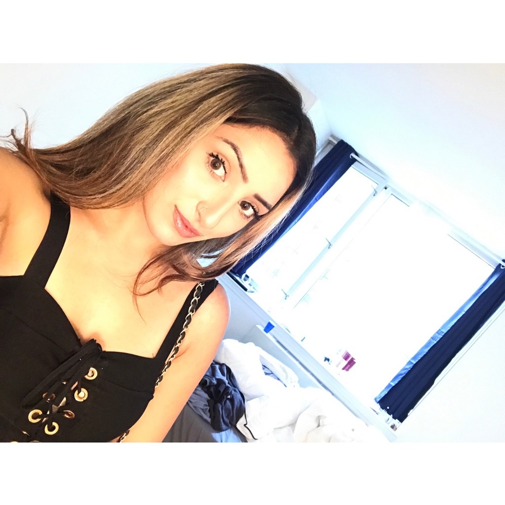 Meet your Posher, Aamna