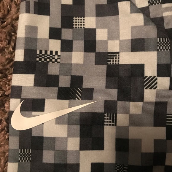 Nike Pro Hyperwarm Outfit Set (SOLD) - Picture 2 of 4