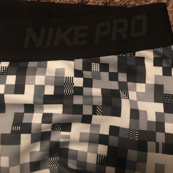 Nike Pro Hyperwarm Outfit Set (SOLD) - Picture 3 of 4