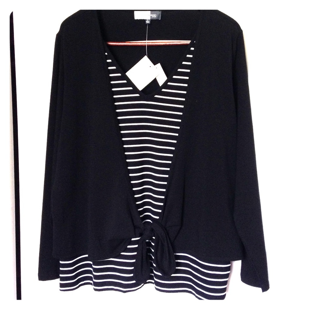 Jones Wear Studio layered top 1x NWT